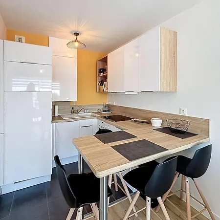 Cosy Avec Balcon, Port De Granville, 2 Pers. - Fr-1-361-550 Granville