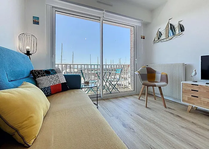 Cosy Avec Balcon, Port De Granville, 2 Pers. - Fr-1-361-550