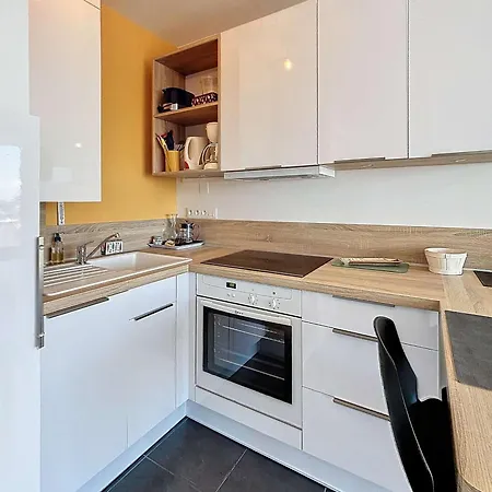 Cosy Avec Balcon, Port De Granville, 2 Pers. - Fr-1-361-550 Apartment Granville