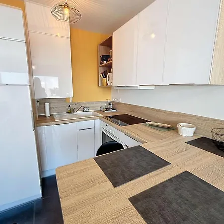 Cosy Avec Balcon, Port De Granville, 2 Pers. - Fr-1-361-550 * 格朗维尔